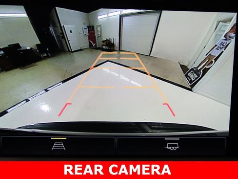 Used 2024 Chevrolet Tahoe Premier image 17