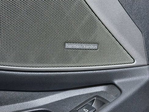 Used 2023 BMW M3 Competition AWD/4WD image 19