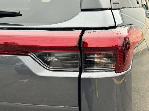 New 2026 Subaru Outback Limited AWD/4WD image 35