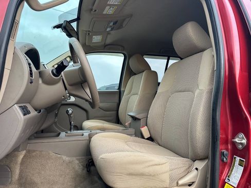 Used 2016 Nissan Frontier SV w/ SV Value Truck Package image 2