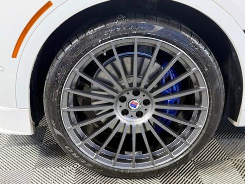 Used 2024 BMW ALPINA XB7 image 11