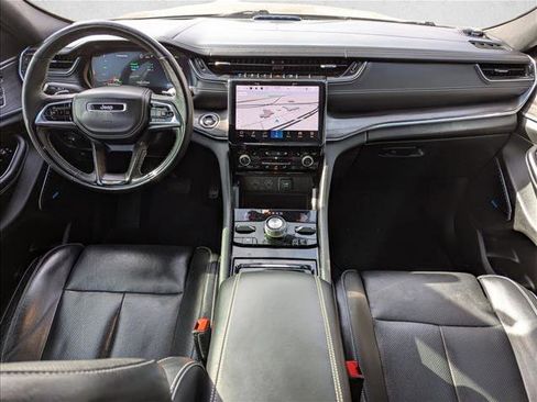 Used 2023 Jeep Grand Cherokee Overland w/ Advanced Protech Group III image 18