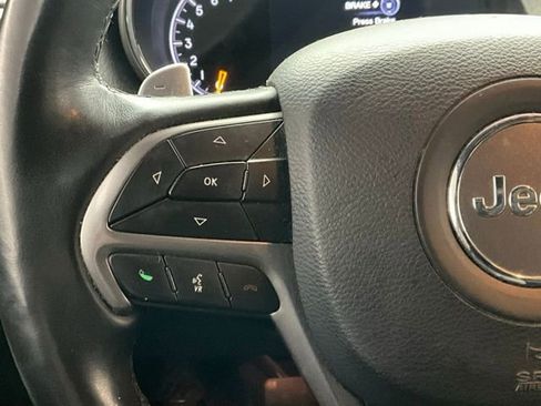 Used 2019 Jeep Grand Cherokee Limited X image 17