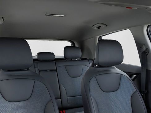 New 2026 Kia Niro EX FWD image 27
