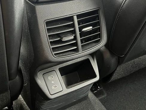 Certified 2025 Kia Seltos S image 37