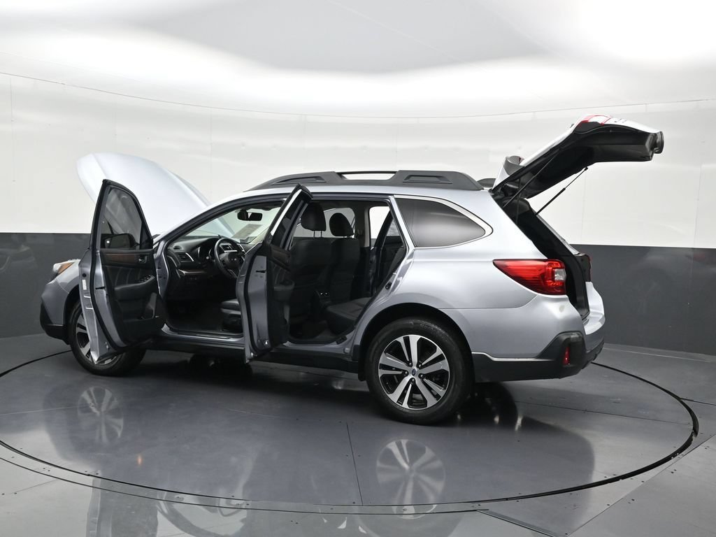 Used 2019 Subaru Outback 3.6R Limited AWD/4WD image 37