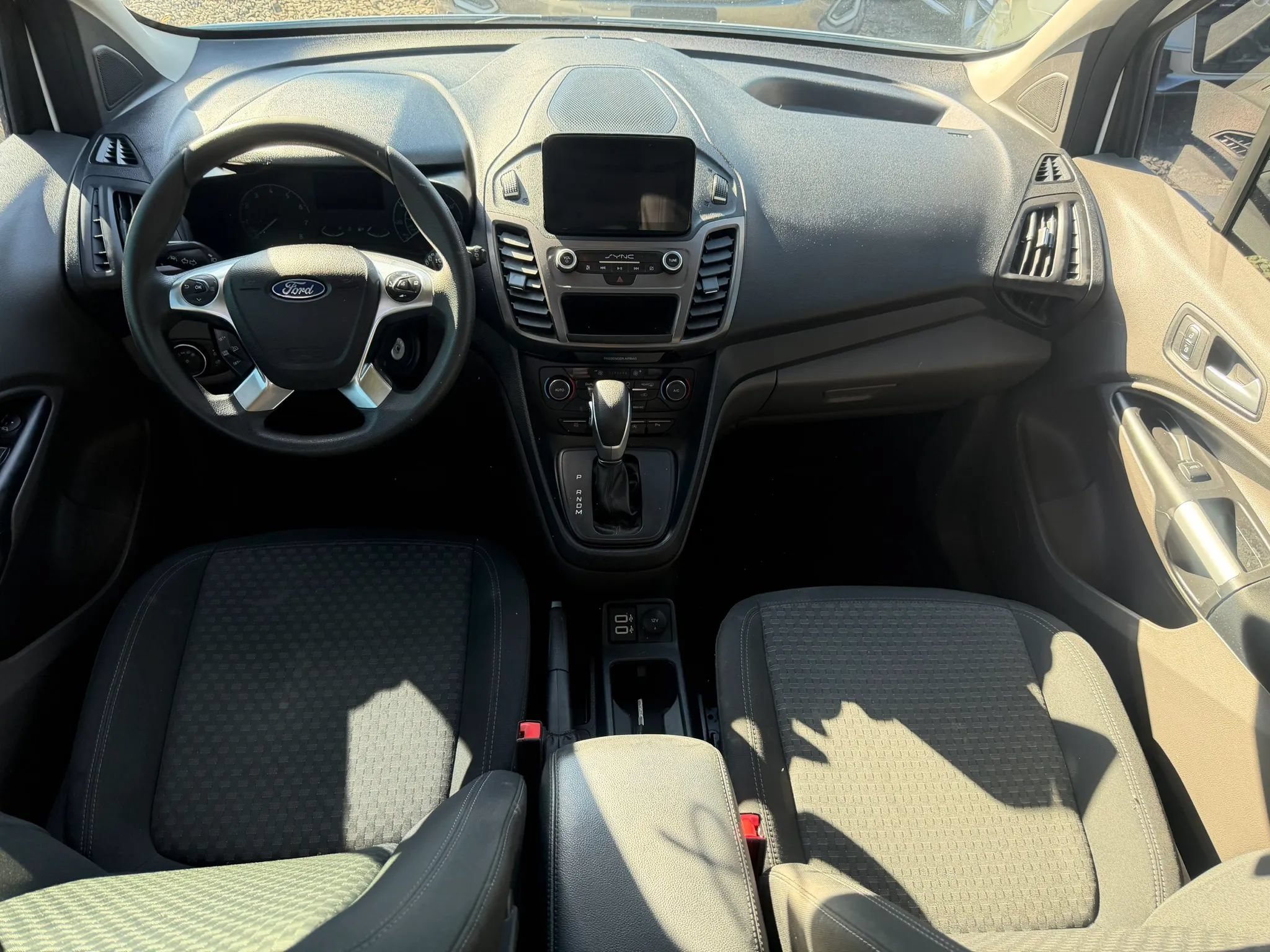 Used 2022 Ford Transit Connect XLT FWD image 16