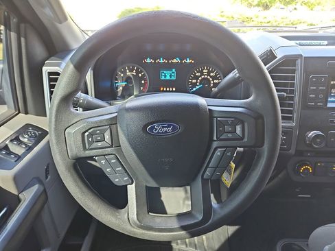 Used 2017 Ford F150 XLT AWD/4WD image 16