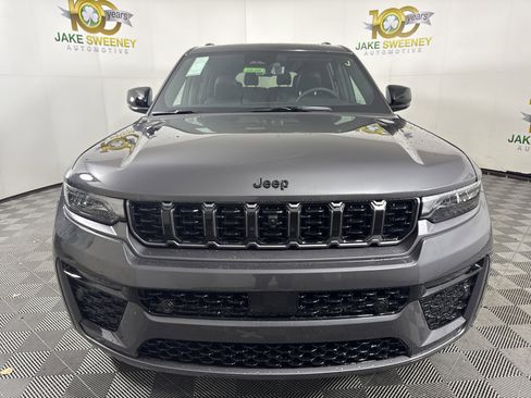 New 2026 Jeep Grand Cherokee L Limited AWD/4WD image 3
