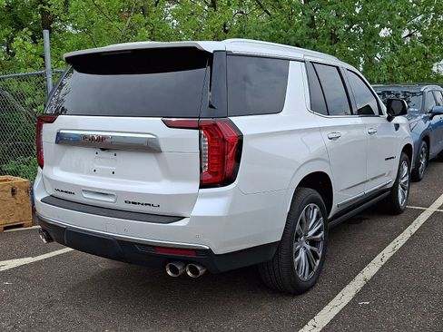 Used 2022 GMC Yukon Denali AWD/4WD image 4