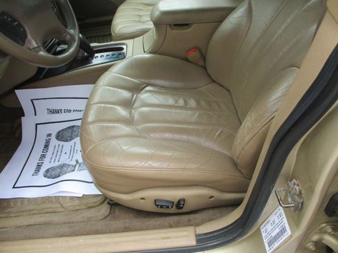 Used 1999 Chrysler Concorde LXi image 8