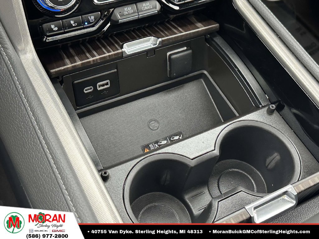 Used 2024 GMC Yukon Denali AWD/4WD image 31