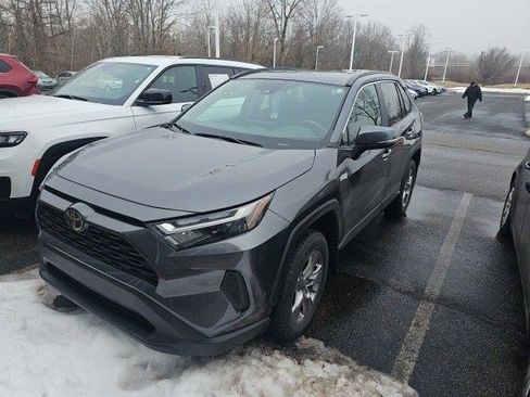 Used 2023 Toyota RAV4 XLE w/ Convenience Package image 6
