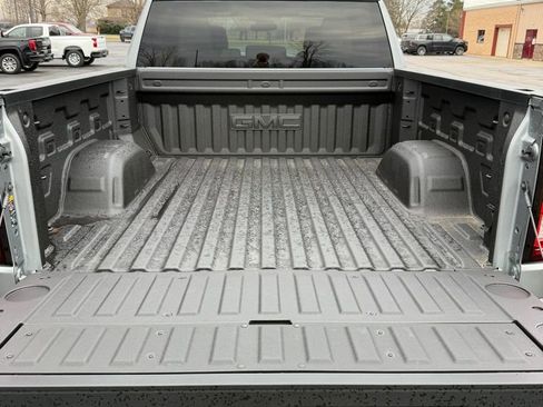 New 2026 GMC Sierra 1500 SLT w/ SLT Premium Package image 5