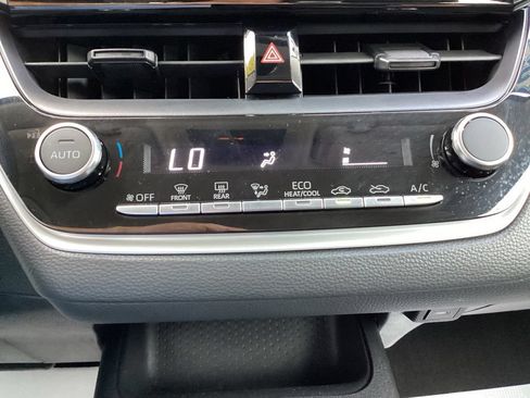 Used 2024 Toyota Corolla LE FWD image 16