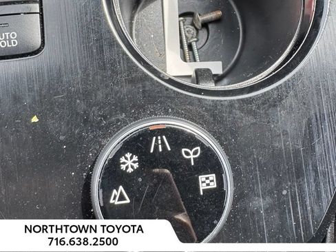 Used 2025 Nissan Rogue SV AWD/4WD image 31