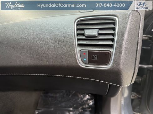 Used 2017 Chevrolet Corvette Stingray Coupe w/ 1LT image 22