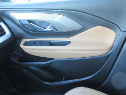 Used 2021 GMC Terrain SLT w/ LPO, Floor Liner Package image 33