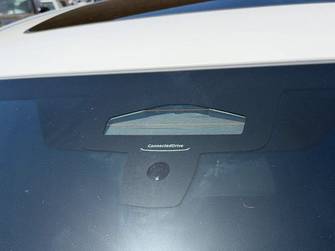 Used 2019 BMW 330i Sedan w/ M Sport Package RWD image 54