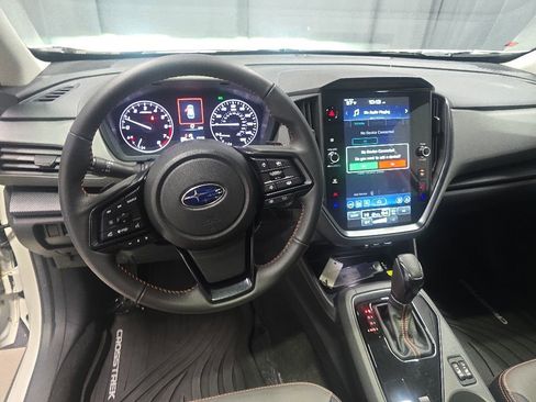 Certified 2025 Subaru Crosstrek 2.5i Limited w/ Popular Package #3A AWD/4WD image 16