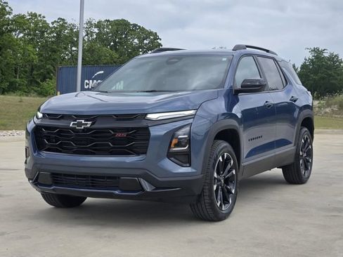 New 2026 Chevrolet Equinox RS w/ Convenience Package III FWD image 3
