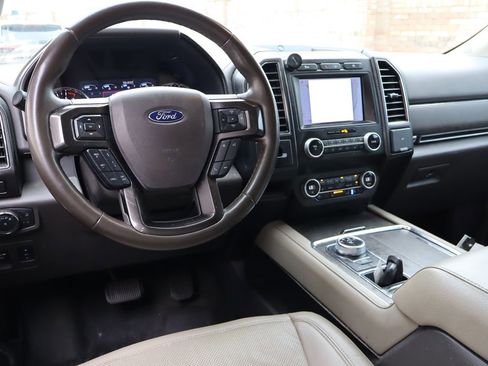 Used 2021 Ford Expedition Max Limited RWD image 5
