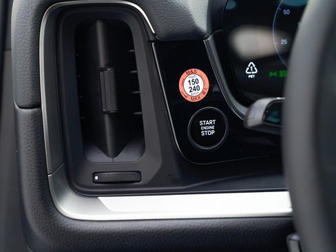 New 2026 Porsche Cayenne Coupe image 31