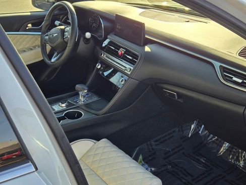 Used 2025 Genesis G70 3.3T Advanced w/ Sport Prestige Package image 9