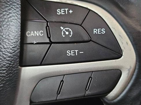Used 2015 Dodge Charger R/T w/ Plus Group RWD image 22