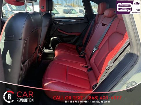 Used 2020 Porsche Macan S image 6