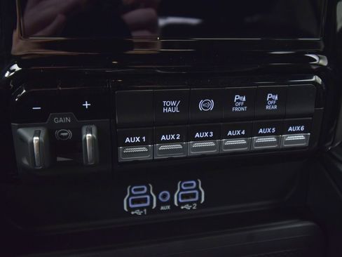 New 2026 RAM 2500 Big Horn AWD/4WD image 28