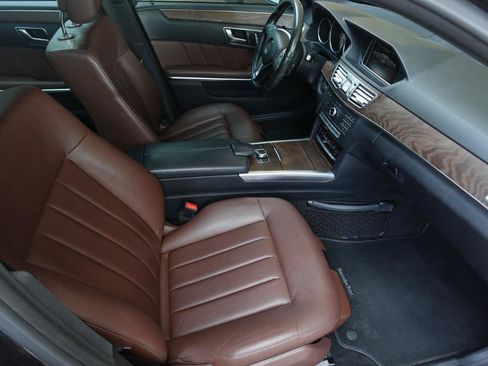 Used 2016 Mercedes-Benz E 350 Sedan image 9