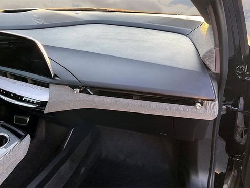 Certified 2025 Cadillac Optiq Luxury 2 w/ LPO, Floor Liner Package image 25