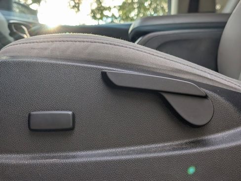 Used 2022 Chevrolet Colorado W/T w/ Custom Special Edition image 21