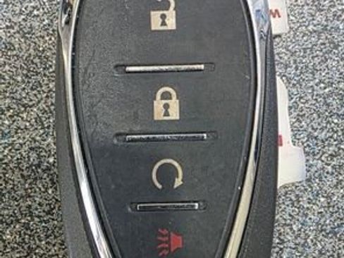 Used 2019 Chevrolet Trax LT w/ LT Convenience Package image 32