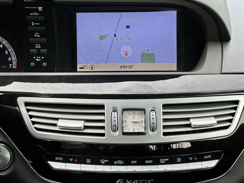 Used 2013 Mercedes-Benz S 550 4MATIC image 26