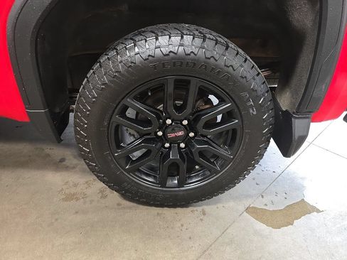 Used 2021 GMC Sierra 1500 Elevation w/ X31 Off-Road Package AWD/4WD image 36