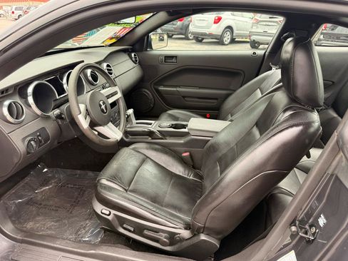 Used 2007 Ford Mustang Premium RWD image 9