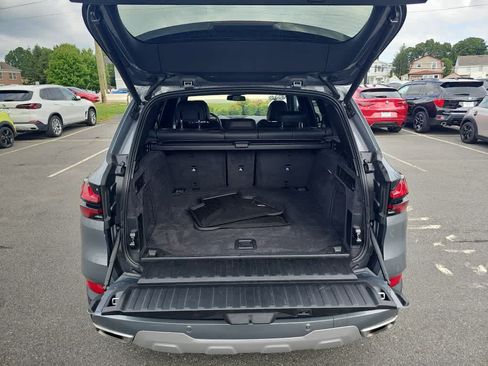 Used 2024 BMW X5 xDrive40i w/ Parking Assistance Package AWD/4WD image 12