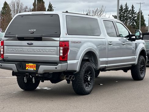 Used 2022 Ford F250 Lariat w/ Tremor Off-Road Package image 4