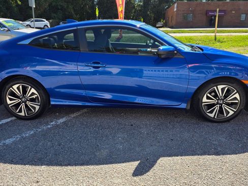 Used 2017 Honda Civic EX-T image 6