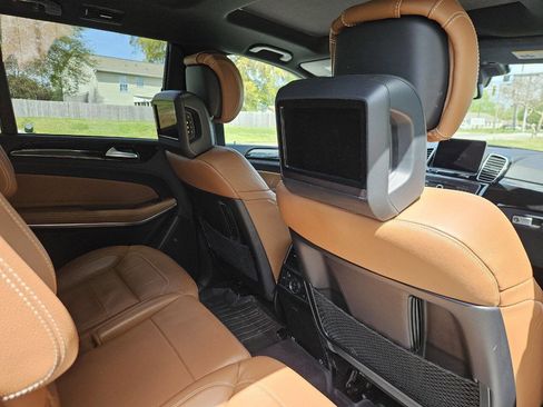 Used 2018 Mercedes-Benz GLS 550 4MATIC image 15