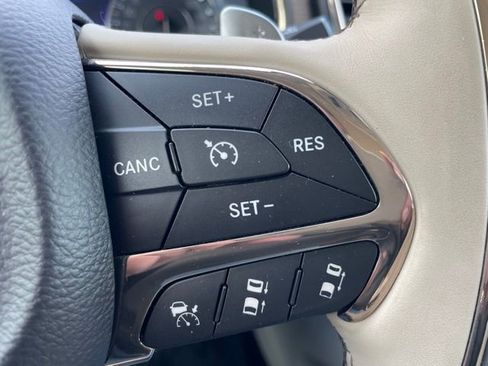 Used 2015 Chrysler 200 C w/ Navigation & Sound Group I image 20