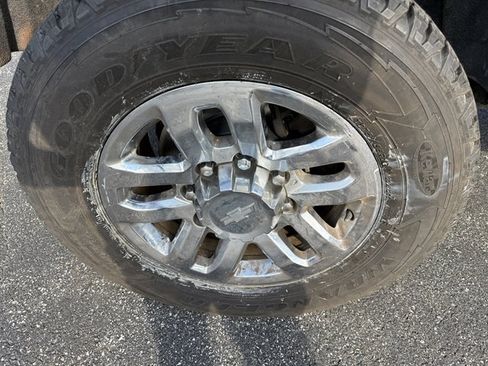 Used 2017 GMC Sierra 2500 SLE image 17