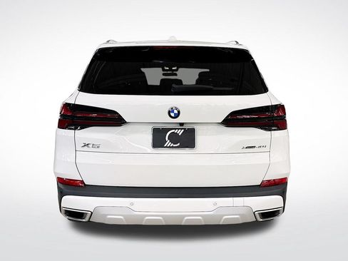 Used 2024 BMW X5 xDrive40i w/ Parking Assistance Package AWD/4WD image 4