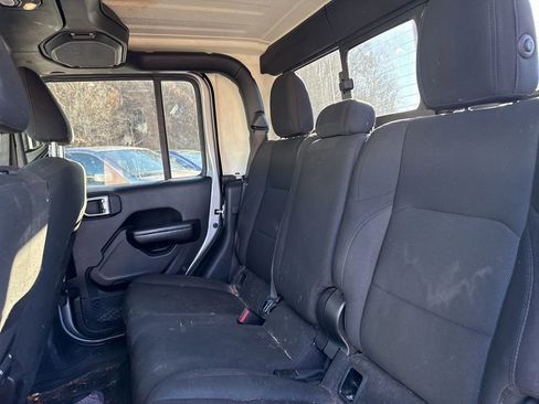 Used 2020 Jeep Gladiator Sport w/ Quick Order Package 24S image 40