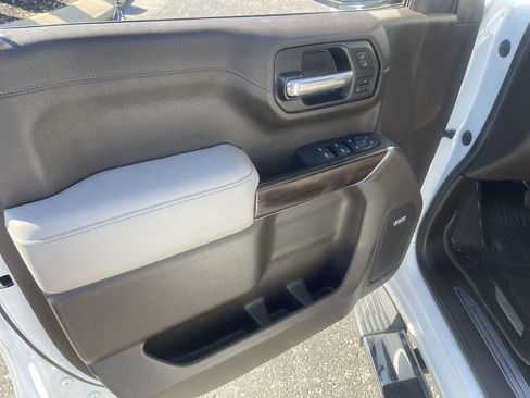 Used 2021 GMC Sierra 1500 SLT w/ SLT Premium Plus Package AWD/4WD image 23