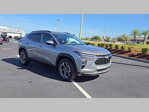 New 2026 Chevrolet Trax LT w/ Driver Confidence Package image 24