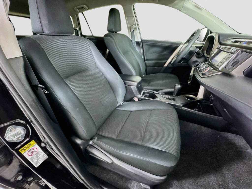 Used 2014 Toyota RAV4 LE FWD image 27