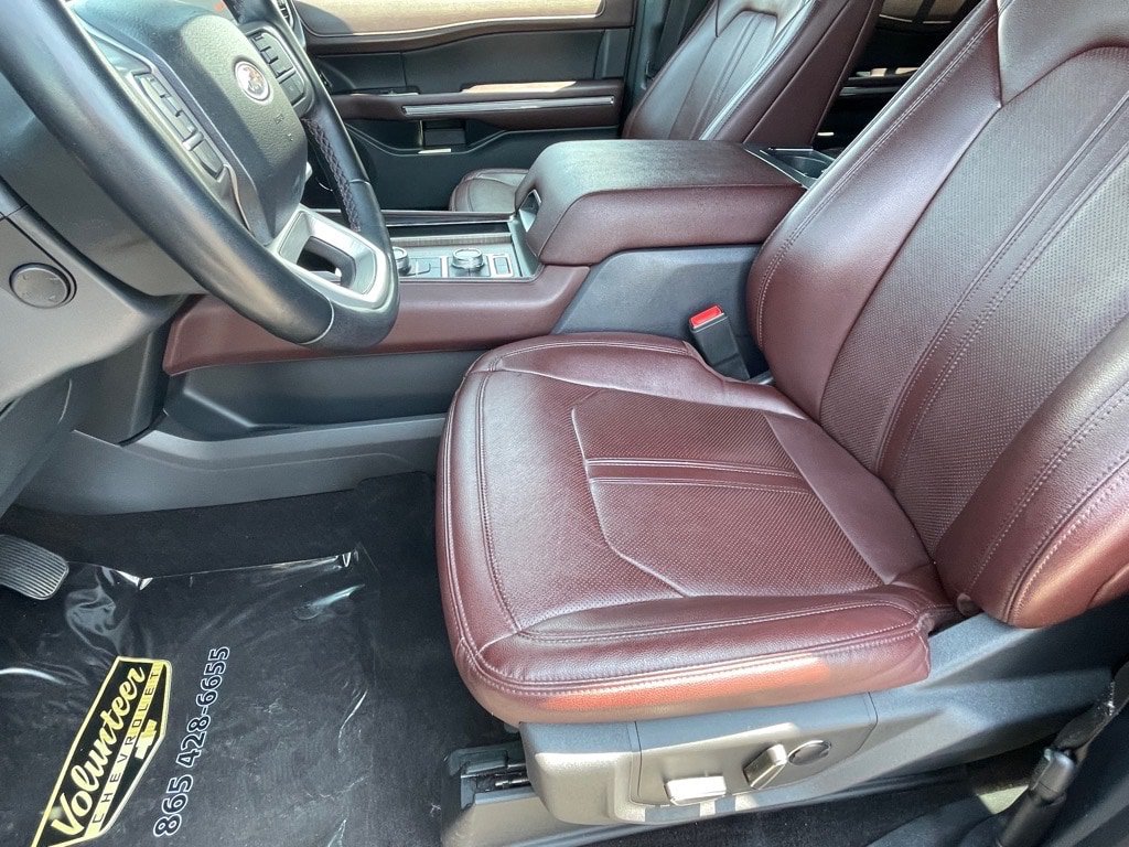 Used 2023 Ford Expedition Limited AWD/4WD image 14